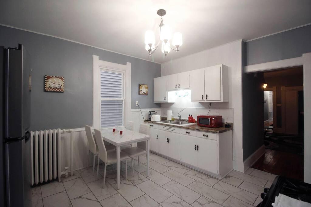 Renovated Brady St. Classic Milwaukee Ngoại thất bức ảnh