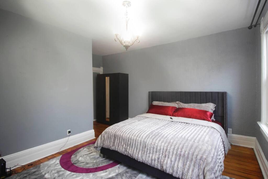 Renovated Brady St. Classic Milwaukee Ngoại thất bức ảnh