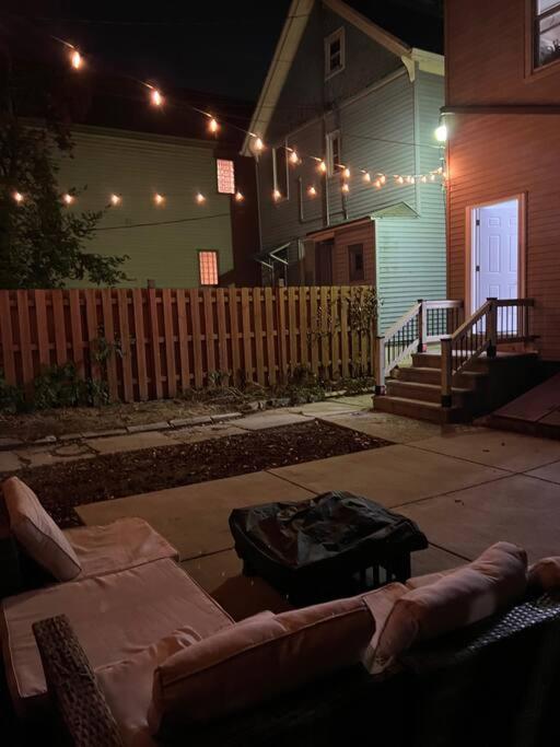 Renovated Brady St. Classic Milwaukee Ngoại thất bức ảnh